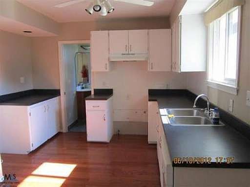 2nd image of 26389 Parkington St