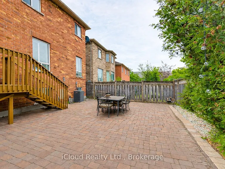 1013 McCuaig Dr — Photo 32