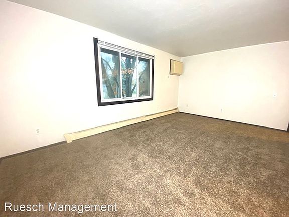 3rd image of 1930 Basten St #8