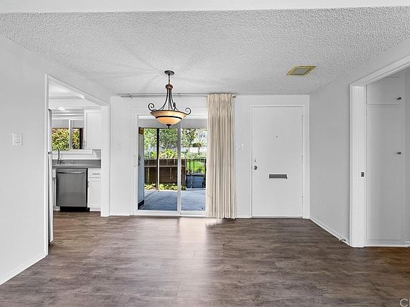4th image of 23045 Maple Ave Unit A