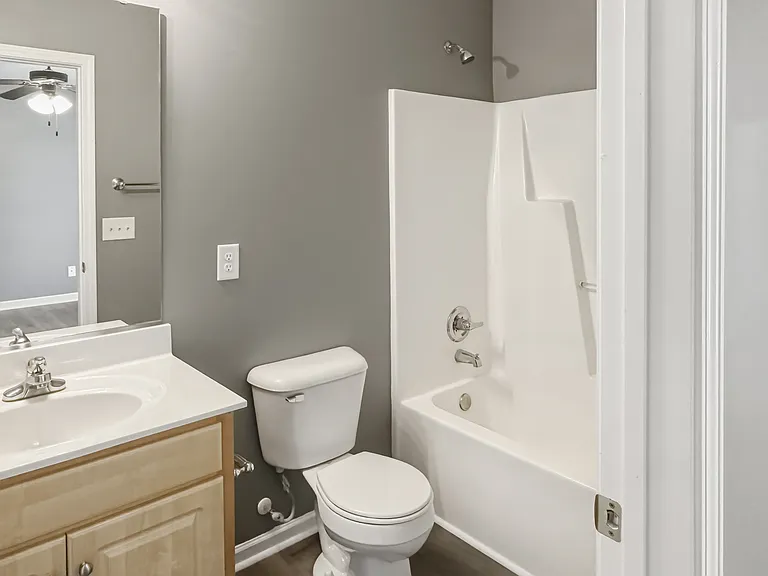 2215 Moran St — Photo 10