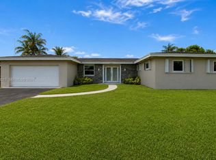 15444 SW 99th Ave, Miami, FL 33157