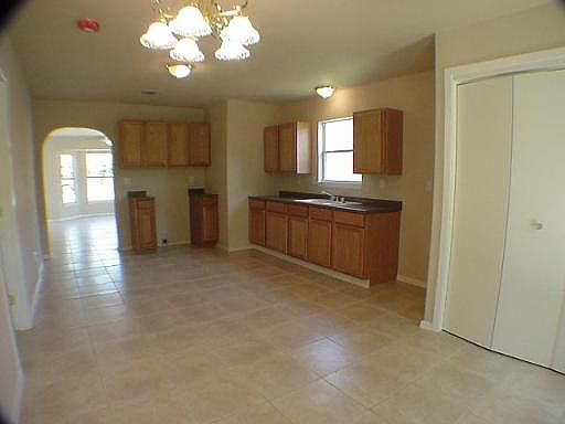 4th image of 418 SLIGO ST