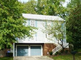 6219 Gentle Ln, Alexandria, VA 22310
