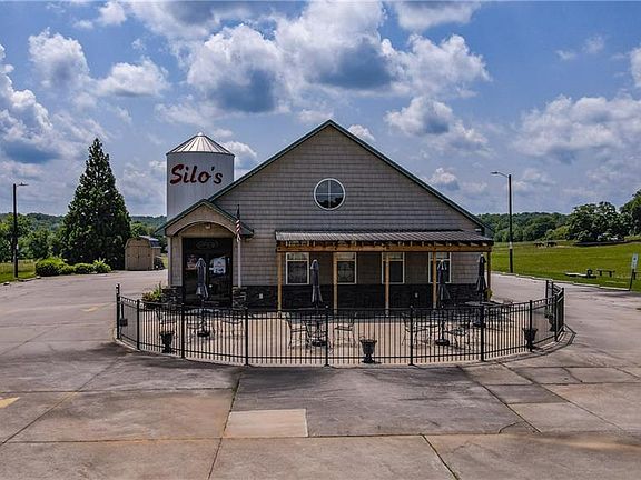 3rd image of 3219 Old State Highway 49