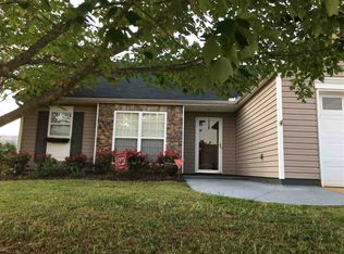 220 Dartmoor Dr, Spartanburg, SC 29301
