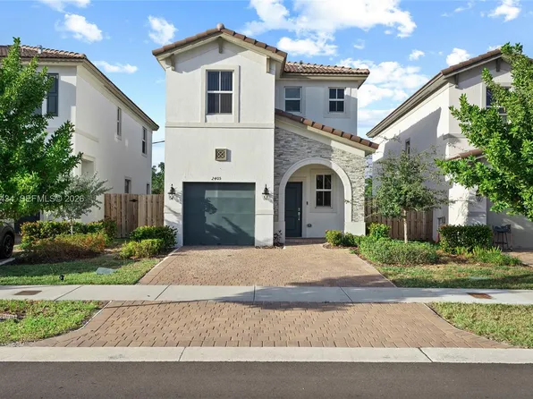 2405 NW 131st Cir, Miami, FL 33167