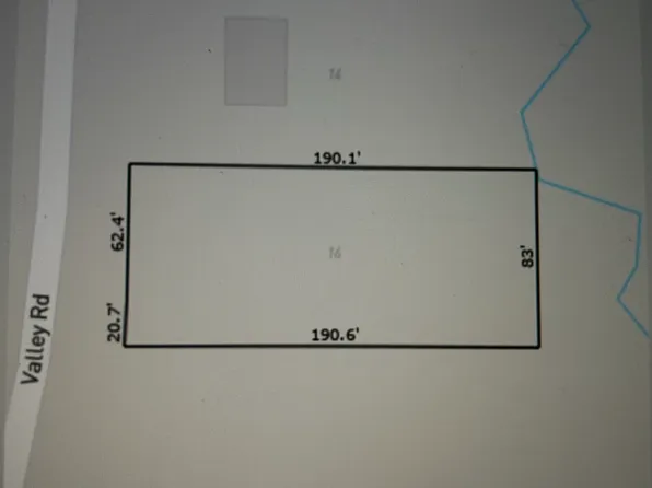 16 Valley Rd #212, Putnam, IL 61560