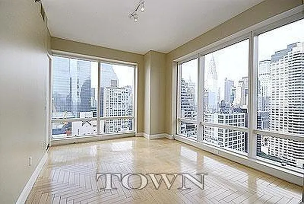 Sold by Town Residential | media 31