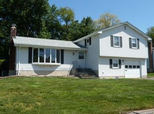 76 Shepard Rd, West Hartford, CT 06110