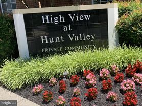 400 Symphony Cir, Hunt Valley, MD