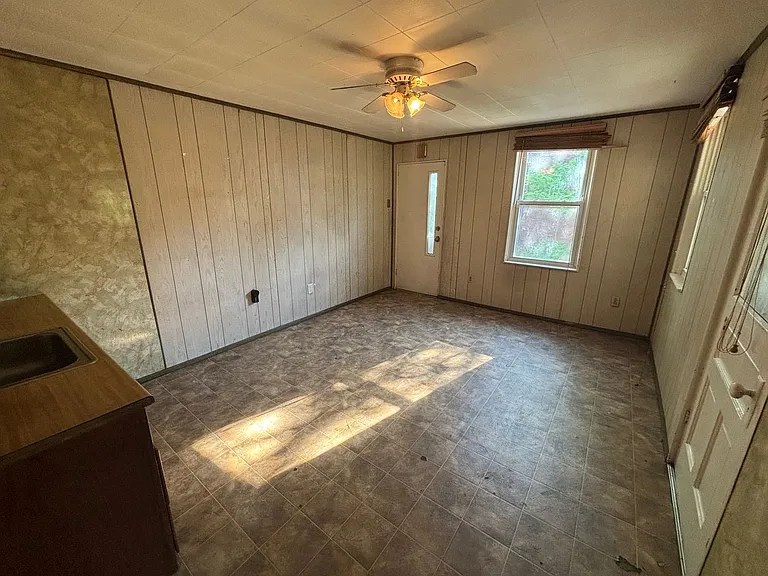 3620 Grenada St — Photo 20