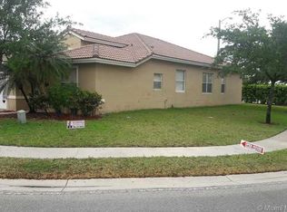 18711 SW 15th St, Pembroke Pines, FL 33029