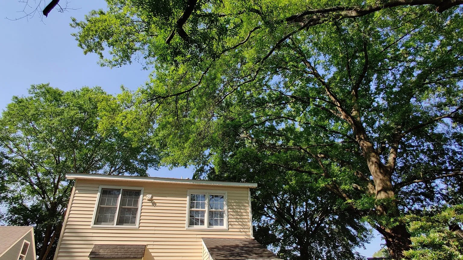 3 bedroom home with covered porch and rear yard — Photo 2