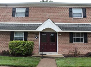 105F Hampton Xing, Southampton, PA 18966