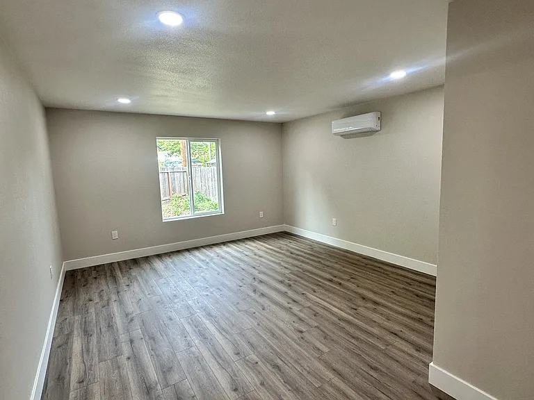 1301 Pole Line Rd — Photo 12