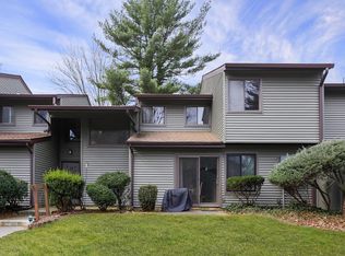 10B Berkshire Ct, Red Bank, NJ 07701