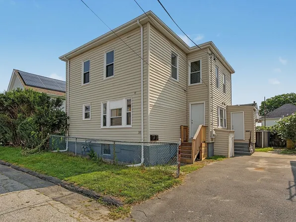10 Carlisa Dr, Fall River, MA 02723