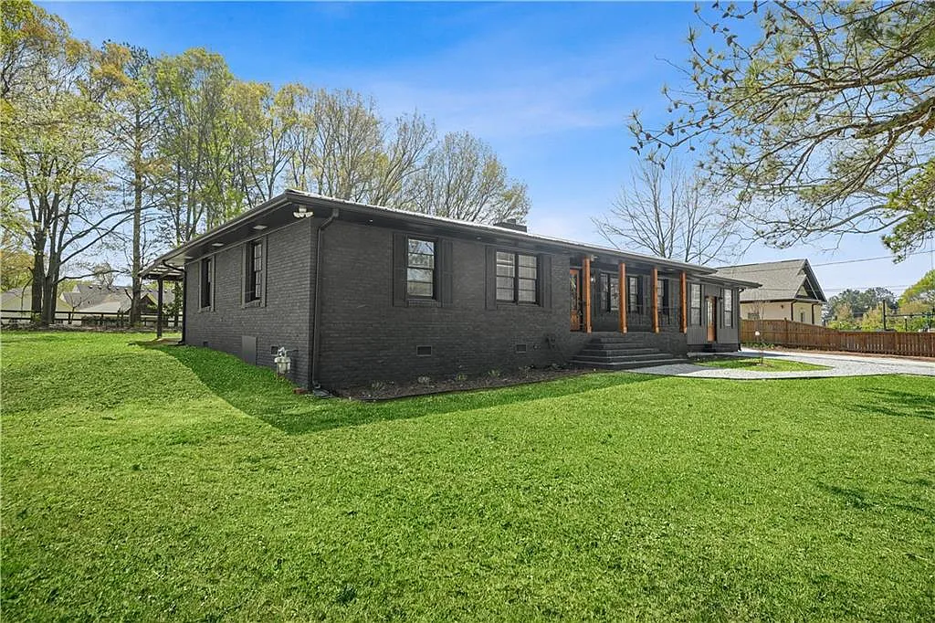 Building Photo - 626 Grayson Pkwy