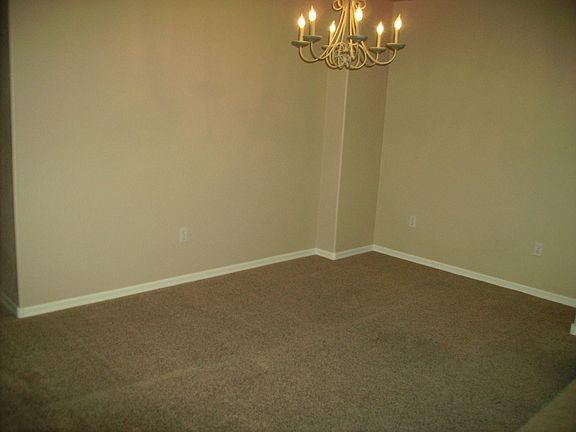 4th image of 92 Copper Fountain St