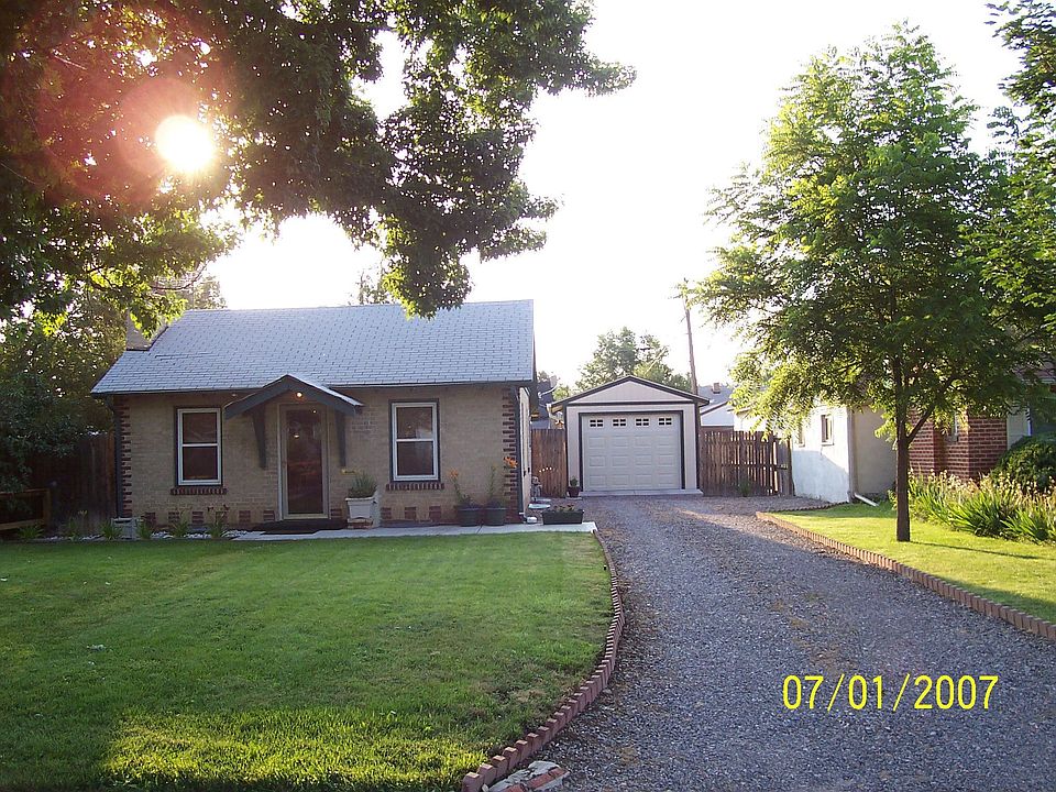 House and garage front