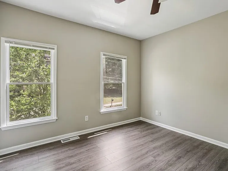 740 Prince Pl NW — Photo 18