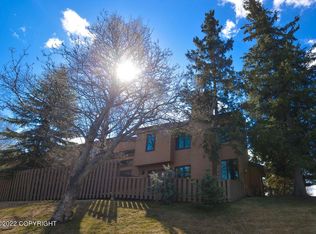 6608 Lakeway Dr, Anchorage, AK 99502