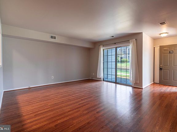 5th image of 78 Ramsgate Ct