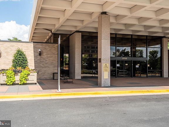 5th image of 3701 S George Mason Dr Unit 2406N