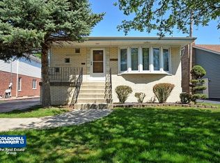 10833 S Nagle Ave, Worth, IL 60482