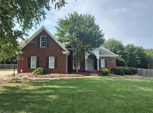 5300 Ashbey Ln, Summerfield, NC 27358