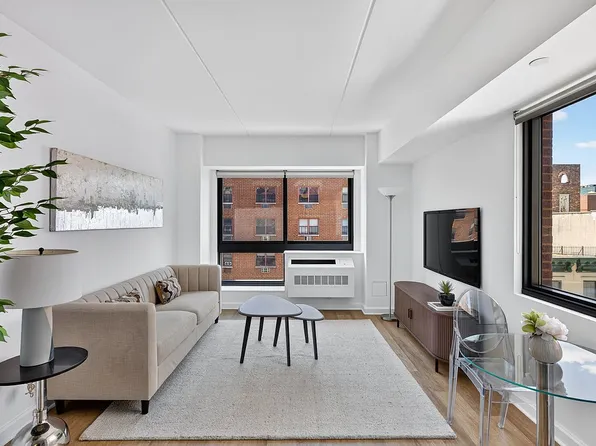 535 W 52nd St APT 6B, New York, NY 10019