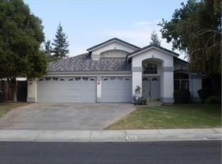 808 Loch Lloyd Ln, Bakersfield, CA 93312