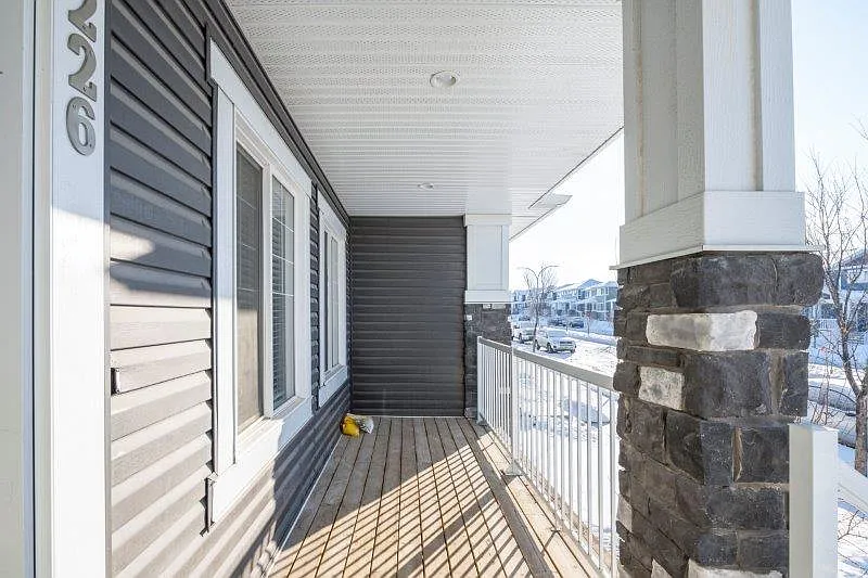 Building Photo - 226 Redstone Dr NE