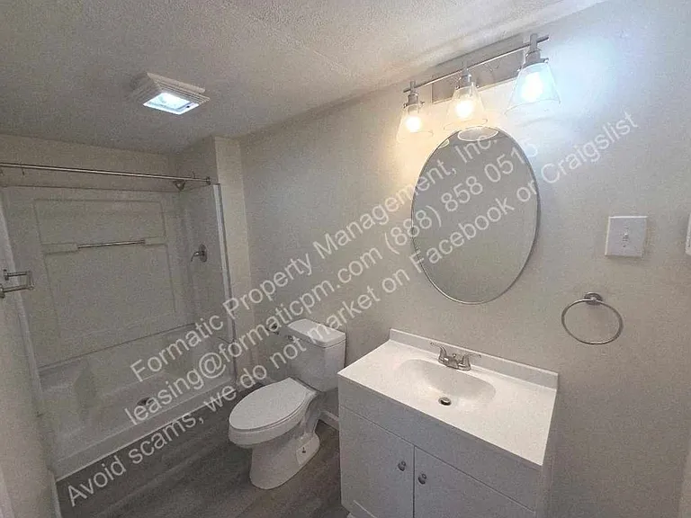 694 W 8th St #1 — Photo 7