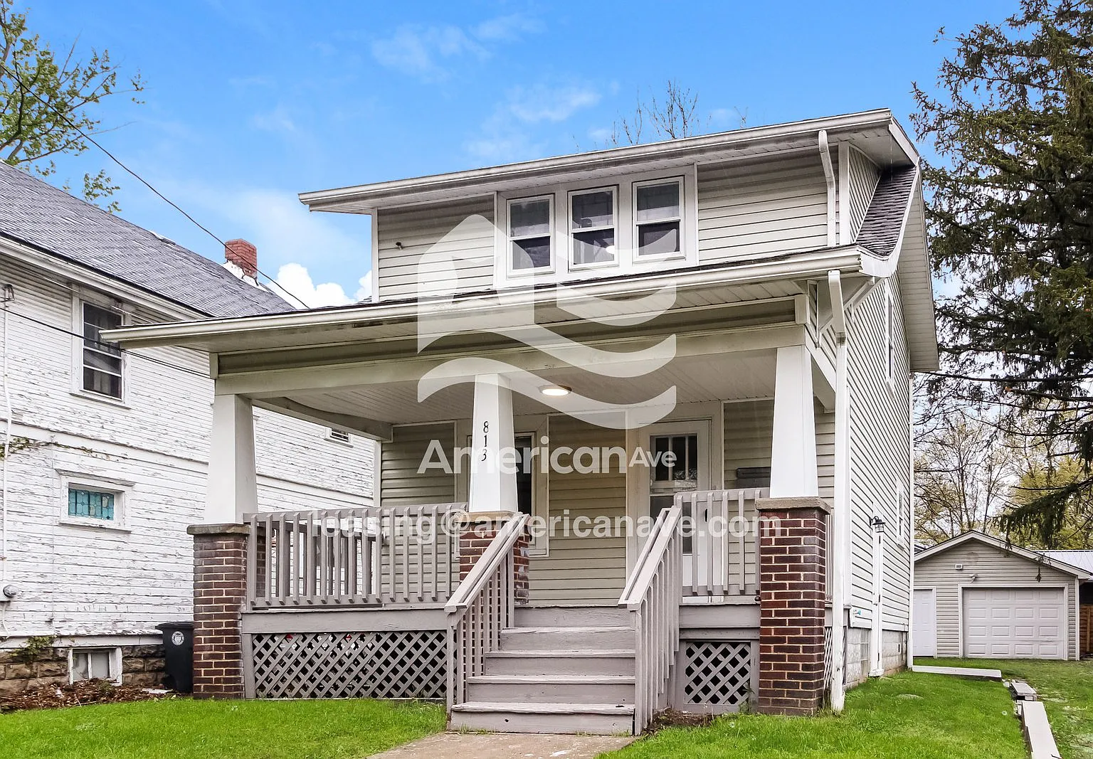2 bed, 1.0 bath, 872 sqft, $980 — Photo 2