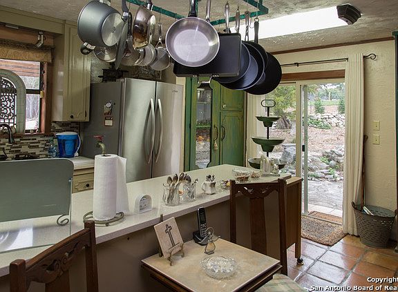5th image of 228 Wood Trail N