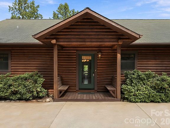4th image of 134 Raleigh Dr