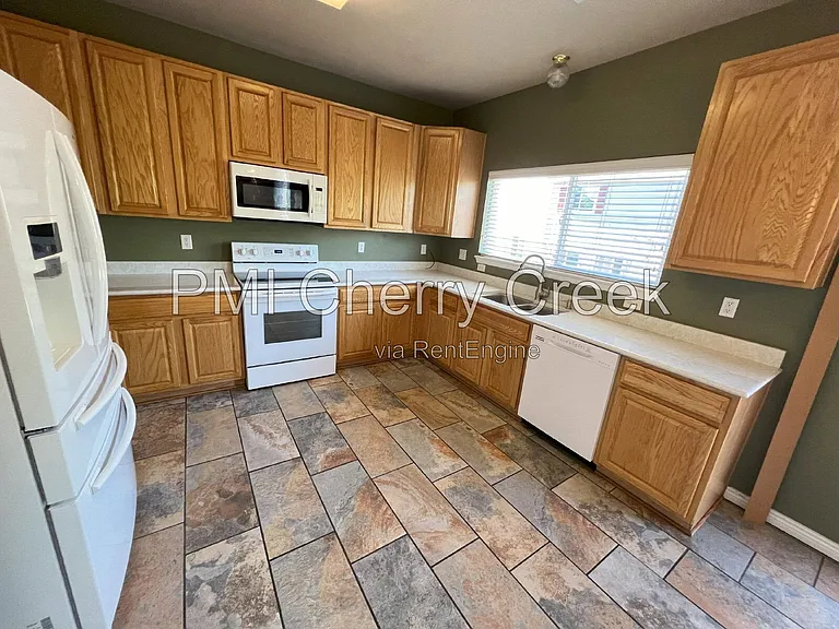 19453 E Hollow Creek Dr — Photo 17