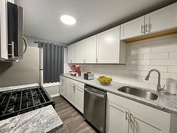 Picture is virtually staged.