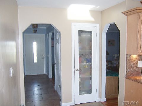 3rd image of 34 Somerset St