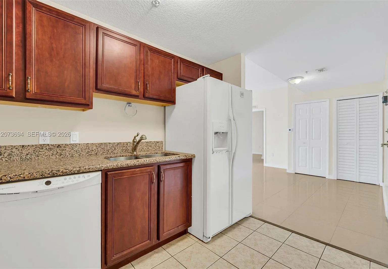 2 bed, 1285 sqft, $2,600 — Photo 4