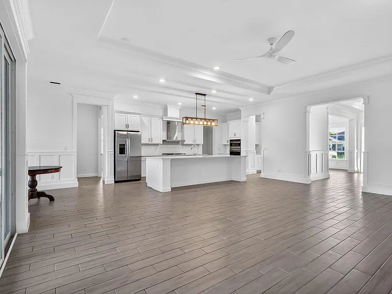 799 Hookline Cir — Photo 24