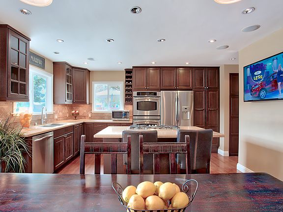 totally renovated kitchen
