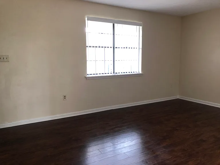5031 Popperdam Creek Dr — Photo 2