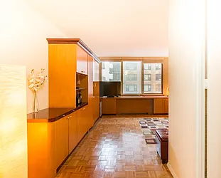 Rented by BARNES New York