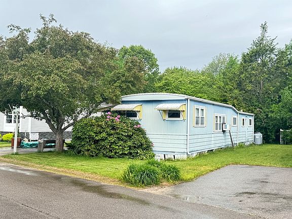 2nd image of 8 Robert Rd