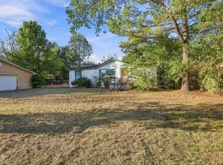 305 Dover Dr, Gordonville, TX 76245