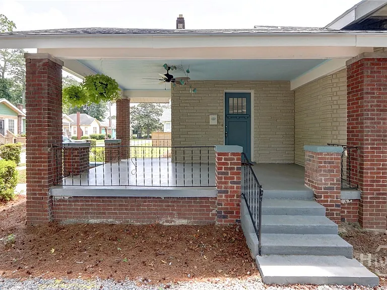 1317 Seiler Ave — Photo 2
