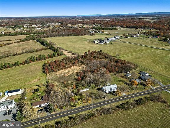 3rd image of 751/761 Old Charles Town Rd